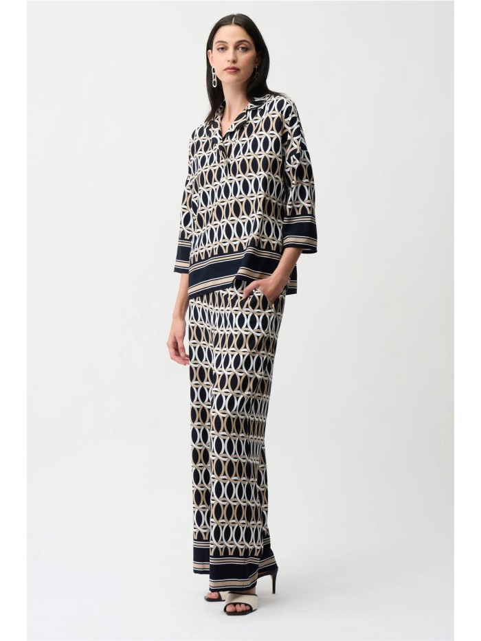 Pantalón JOSEPH RIBKOFF de mujer en color azul con estampado 261058