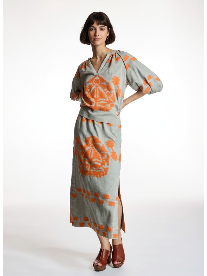 Falda ALBA CONDE de mujer  color topo y bordado naranja  1205 100