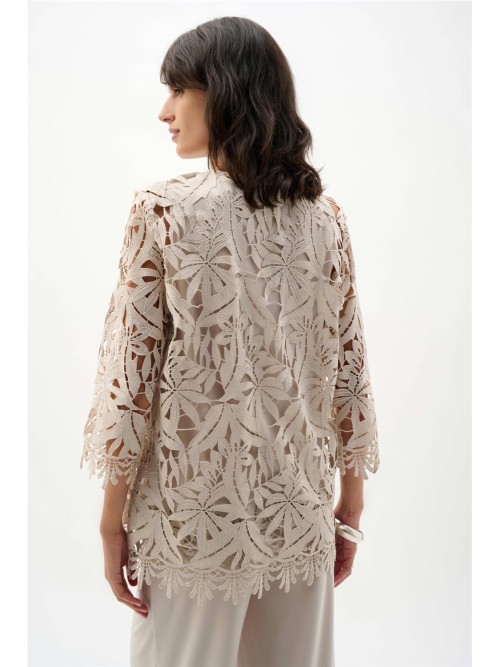 Chaqueta JOSEPH RIBKOFF de mujer color arena de guipur 262096